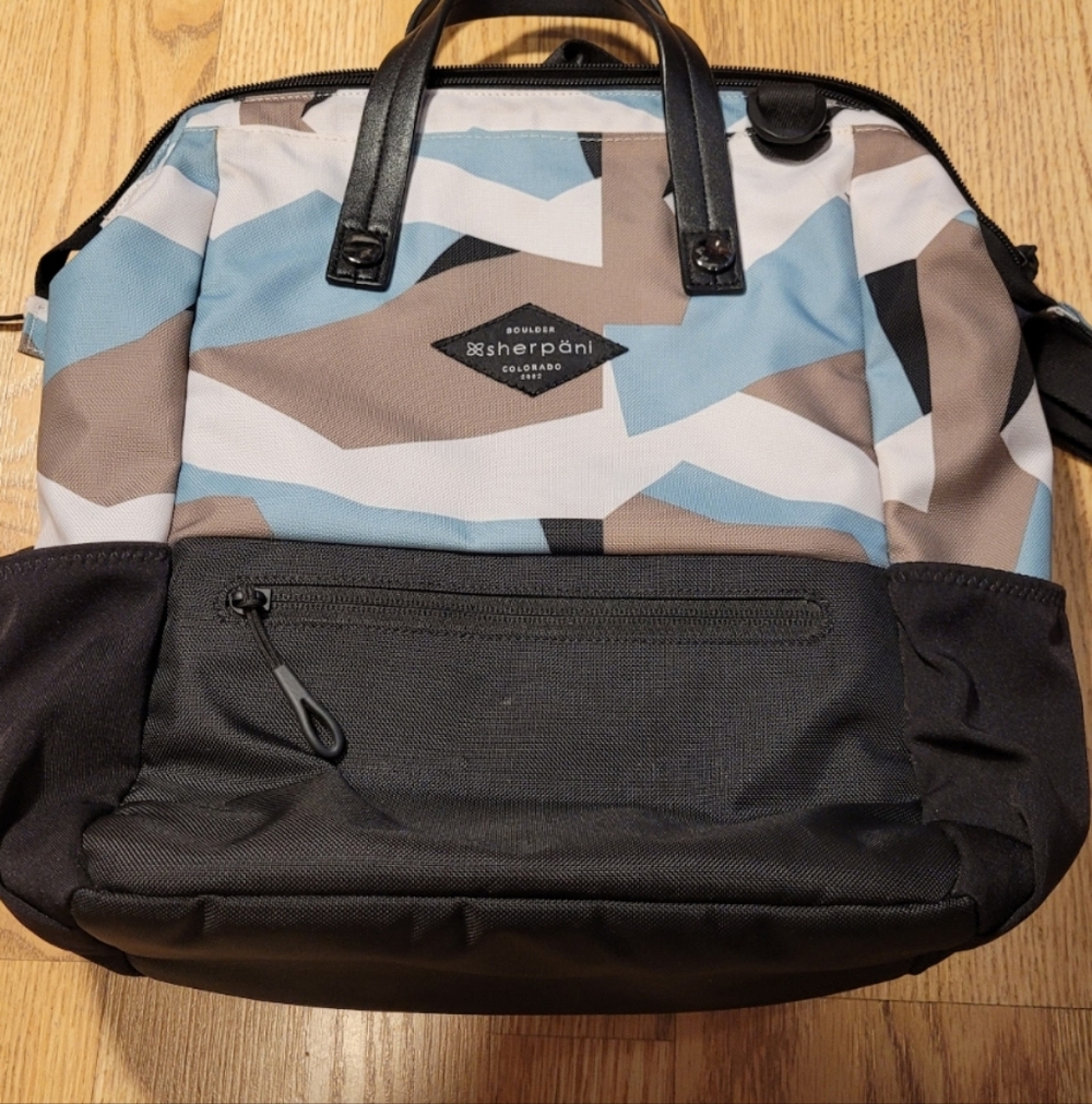 Sherpani Backpack - Picture 2 of 10
